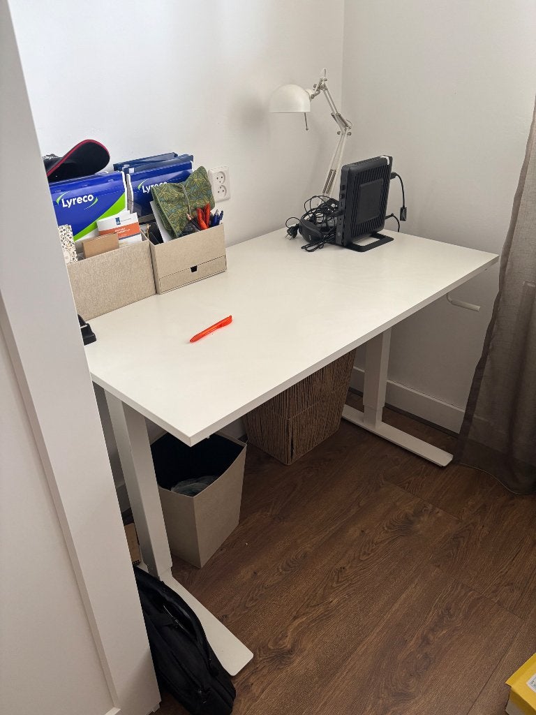 Bureau IKEA Trotten wit, Huis en Inrichting, Bureaus, Ophalen, Zit-sta bureau, Gebruikt, 120 cm