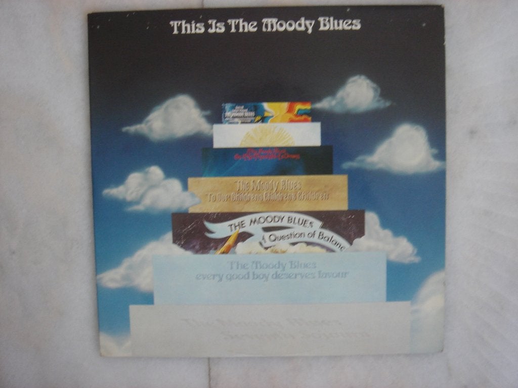 Dubbelalbum The Moody Blues – This is The Moody Blues –, Gebruikt, Pop, Ophalen of Verzenden, Dubbel-LP