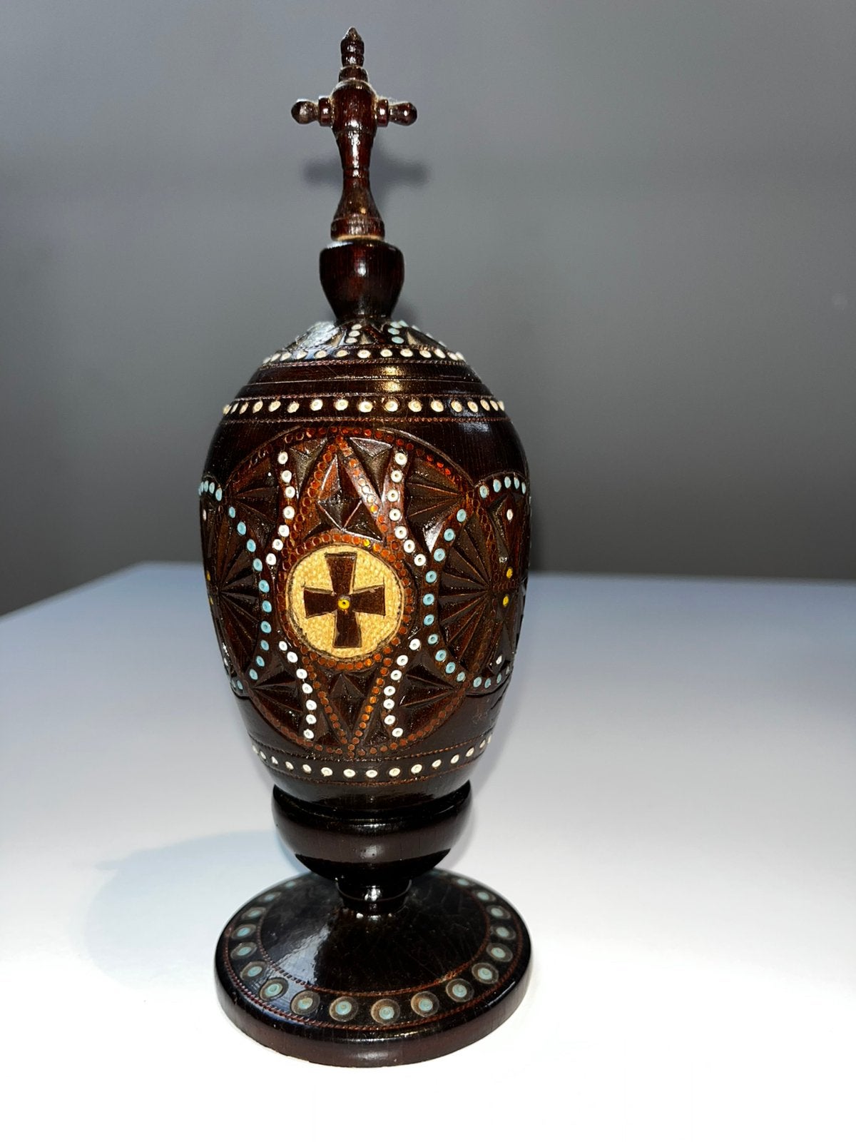 gedraaid hout inlegwerk kelk orthodoxe miskelk beker othodox, Ophalen of Verzenden