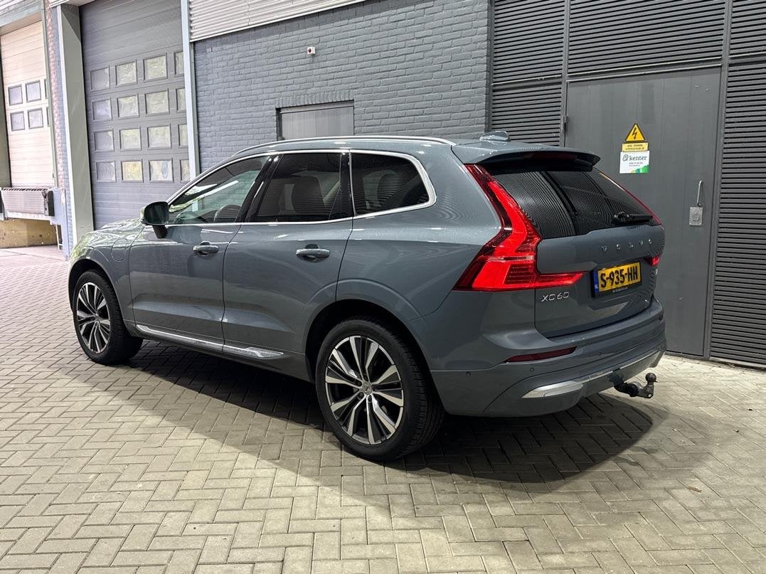 Volvo XC60 T6 Plug-in hybrid Inscription | Trekhaak | Panora, Auto's, Gebruikt, Euro 6, 1969 cc, 138 €/maand