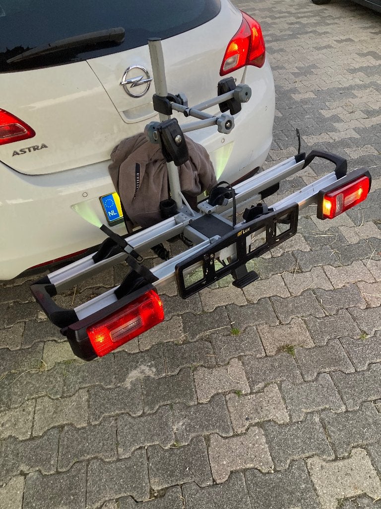 Movanext Lux plus, Auto diversen, Ophalen, Zo goed als nieuw, Brede banden, 2 fietsen