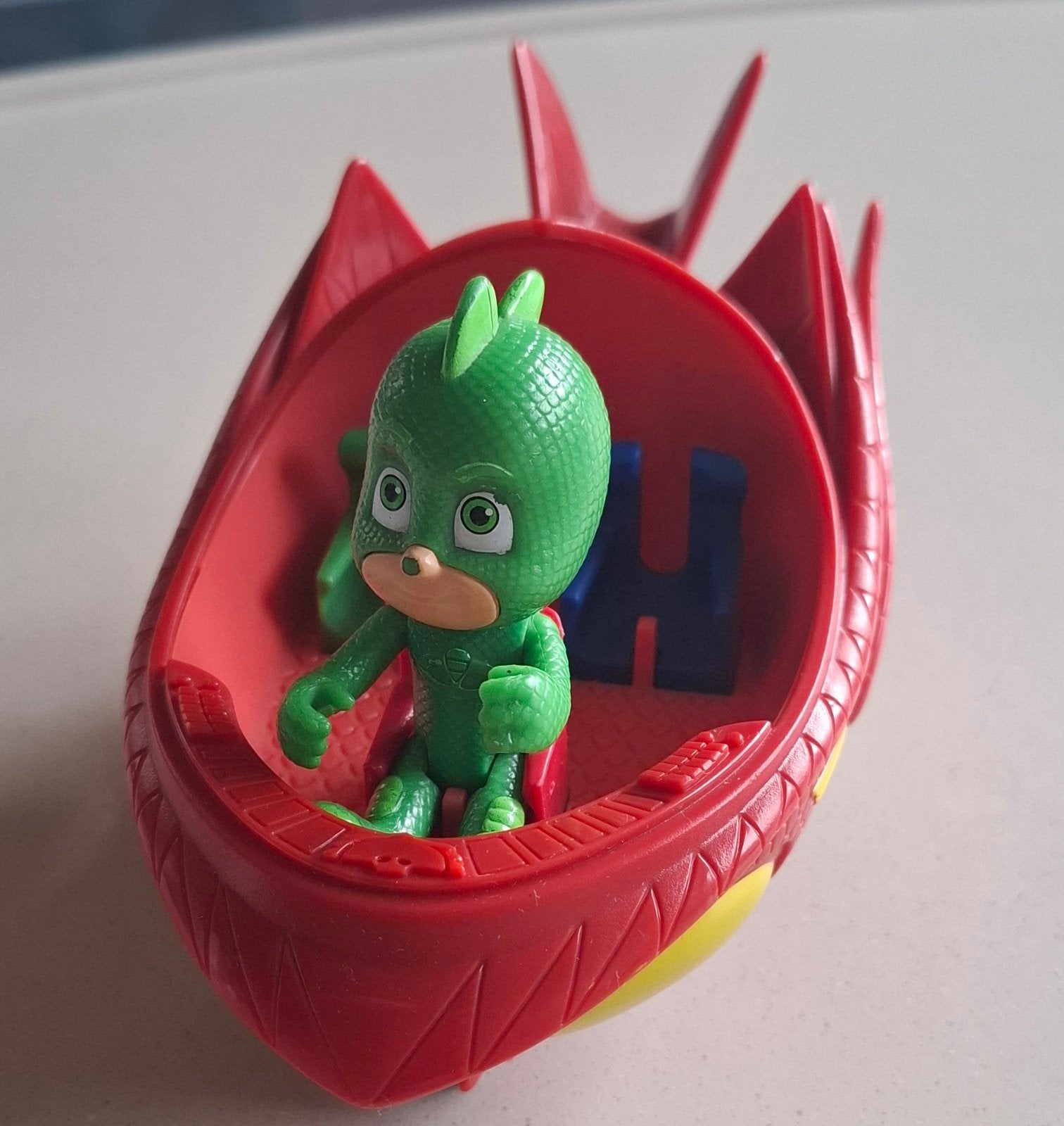 PJ Masks Gekko met rood voertuig, Ophalen of Verzenden, Zo goed als nieuw