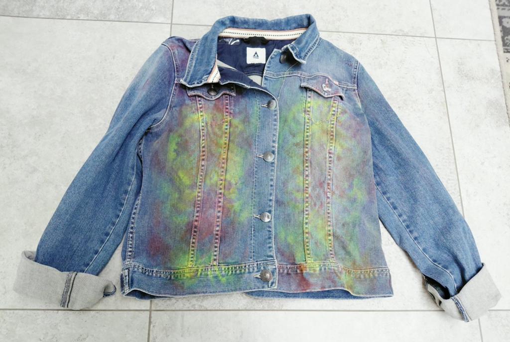 Spijkerjas  / special art, Kleding | Dames, Jassen | Zomer, Ophalen of Verzenden, Zo goed als nieuw, Maat 46/48 (XL) of groter