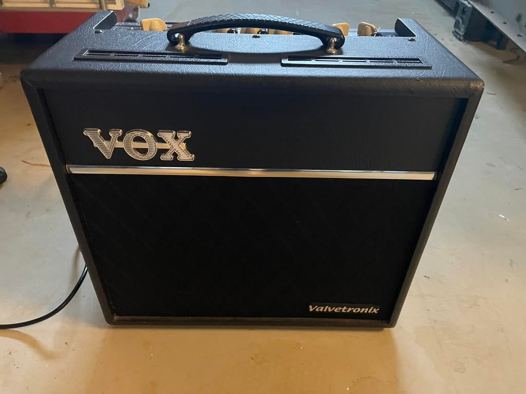 Vox VT40+ Valvetronic gitaarverversterker, Ophalen of Verzenden, Zo goed als nieuw, Minder dan 50 watt
