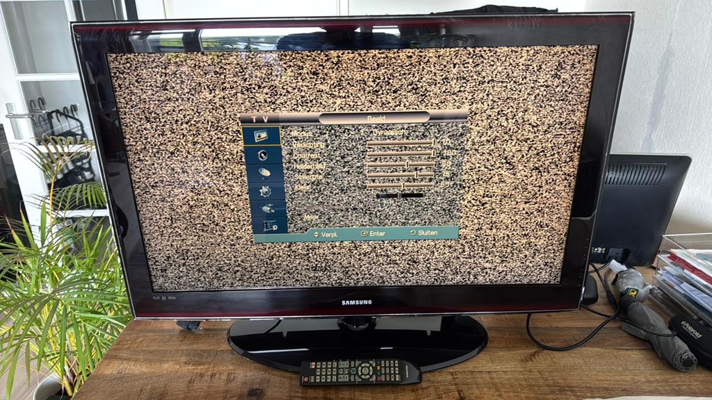 Gratis Samsung 40 inch tv+afstandsbediening, Ophalen, Gebruikt, LCD, 100 Hz