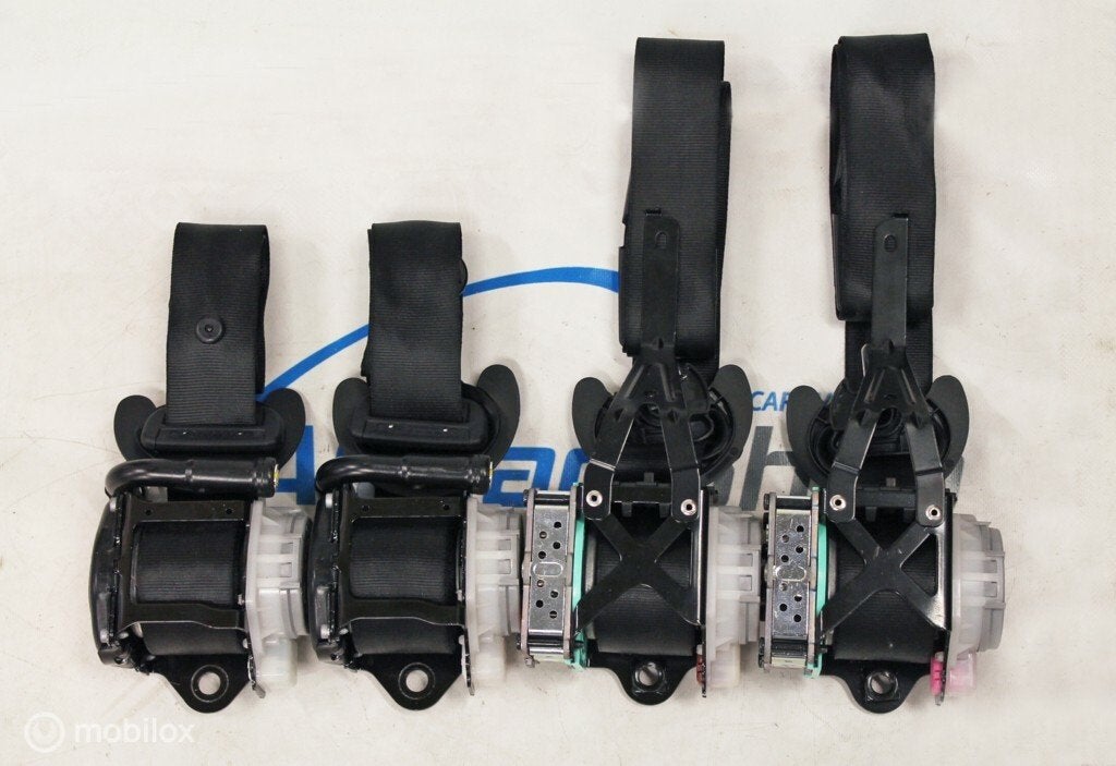 2 x Gordels voor + achter Porsche Cayenne (2017-heden)