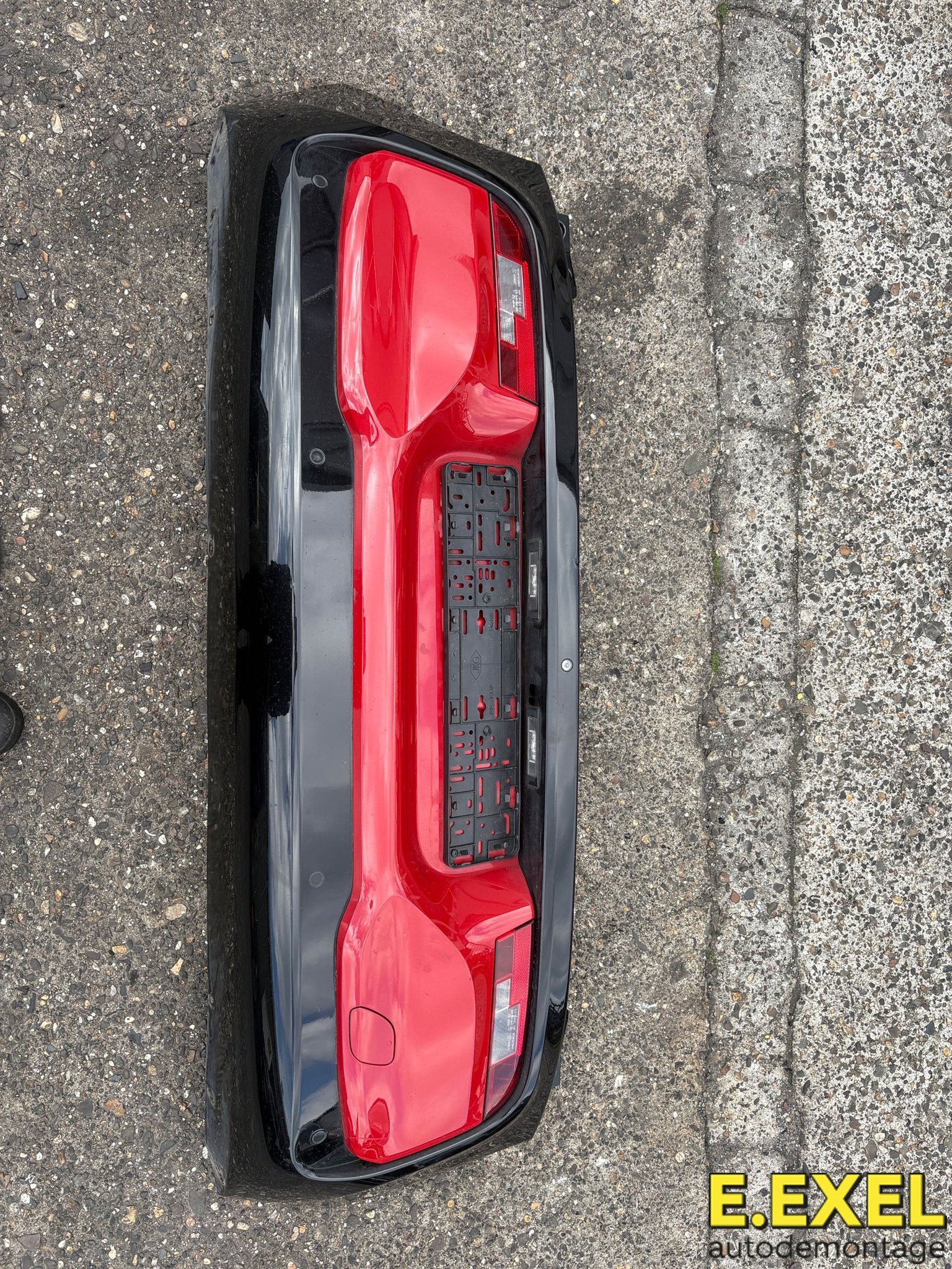 Achterbumper BMW I3 2018-22 Rood zwart 7462340-02, Gebruikt, -, Ophalen of Verzenden, Achter