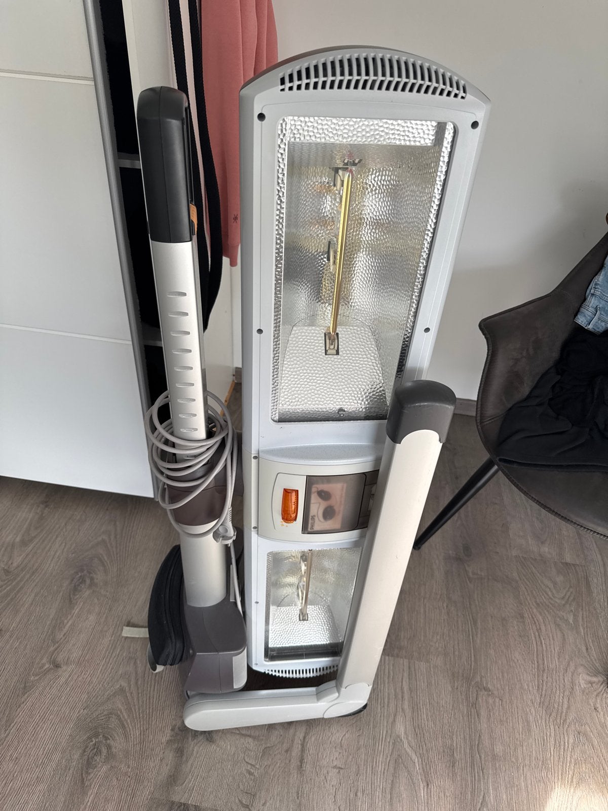 Philips Zonnehemel HB 945 Innergize, Witgoed en Apparatuur, Ophalen of Verzenden, Gebruikt, Zonnebank enkelzijdig, Minder dan 10 lampen