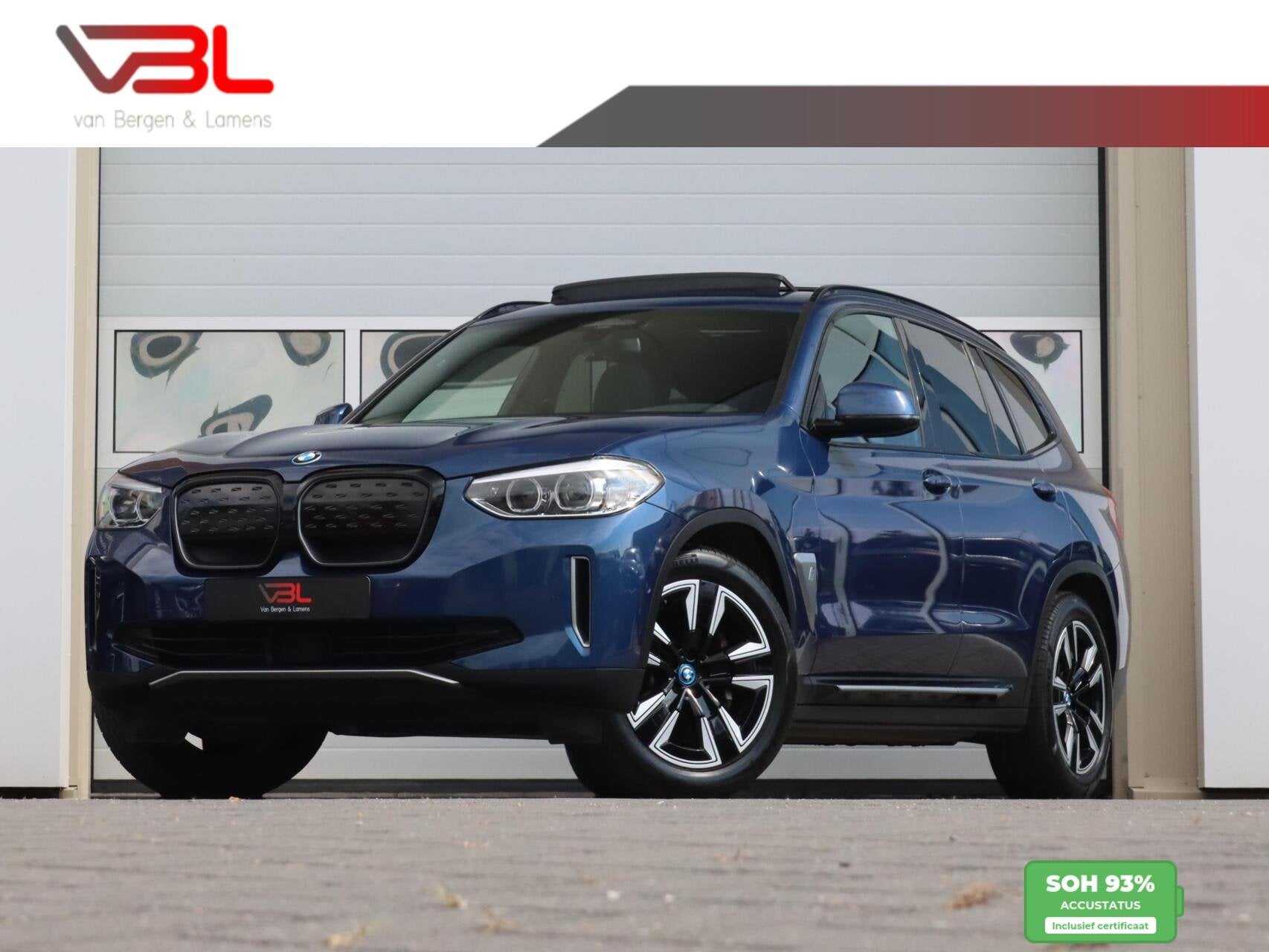 BMW iX3 High Executive 80 kWh| Panoramadak | SOH 93,7%, Dealer onderhouden, Achterwielaandrijving, Gebruikt, Blauw