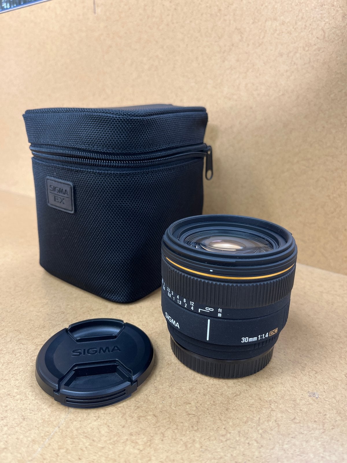 Sigma 30mm 1:1.4 DC Lens voor Sony met tas A-mount, 30 mm, Sigma, 3701GH, Ophalen of Verzenden