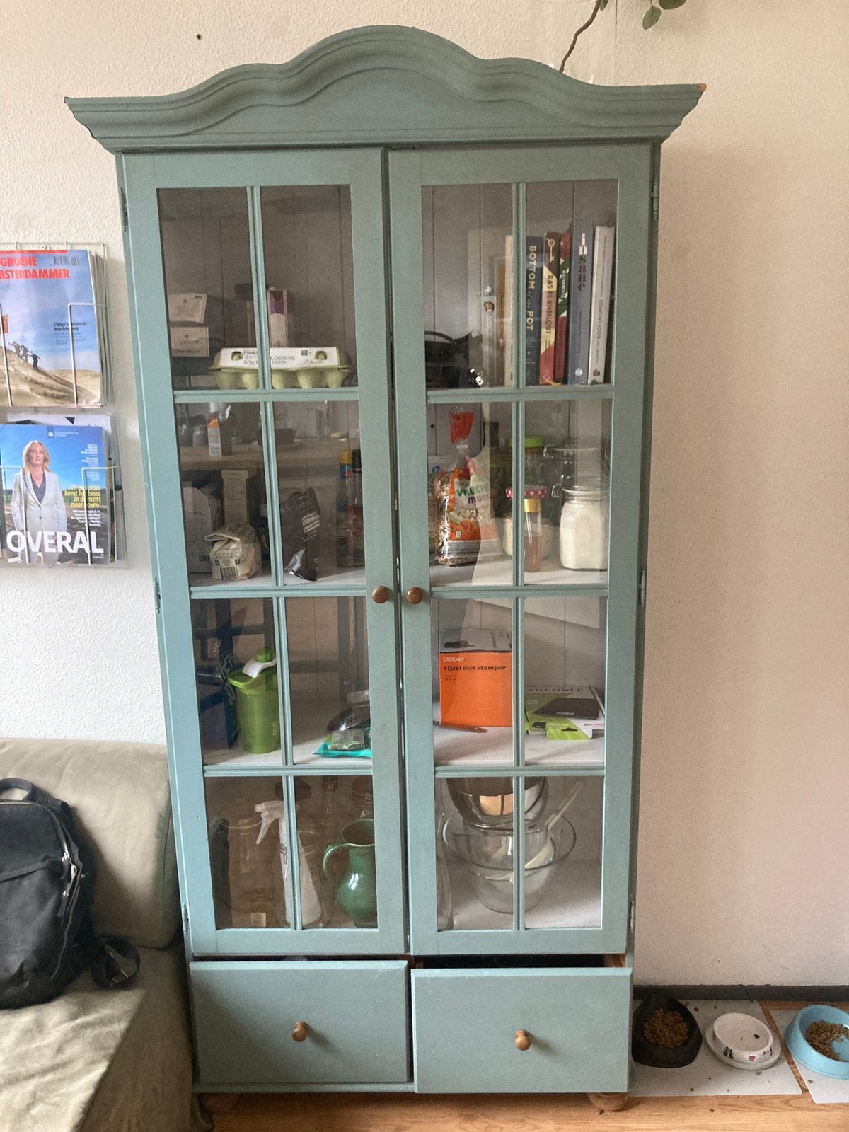 Gratis af te halen! Blauwe kast, Huis en Inrichting, Kasten | Vitrinekasten, Ophalen, Gebruikt, Met deur(en), 150 tot 200 cm