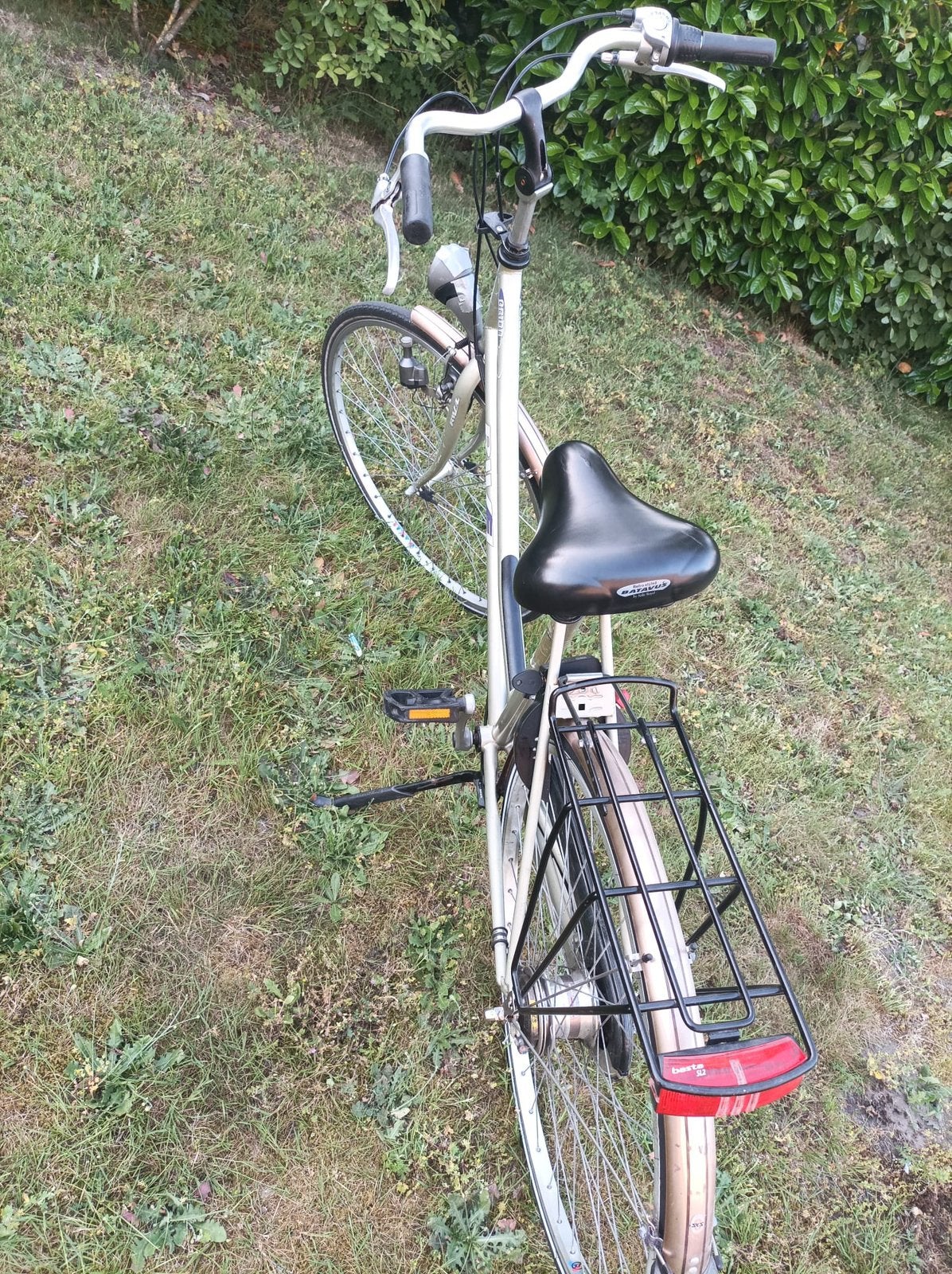 Rivel 28 inch, Fietsen en Brommers, Fietsen | Dames | Omafietsen, Ophalen of Verzenden, Zo goed als nieuw