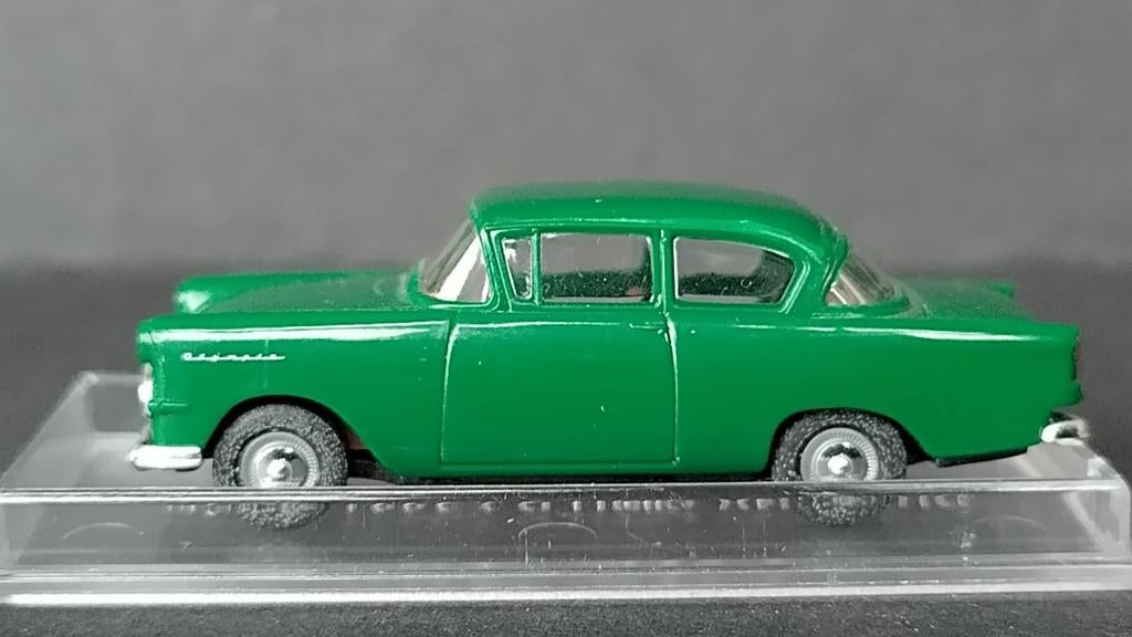 Opel Rekord p1 green 1:87 H0 Brekina Pol, Hobby en Vrije tijd, Modelauto's | 1:87, Auto, Brekina gmbh, Info@brekina.de, Ophalen of Verzenden