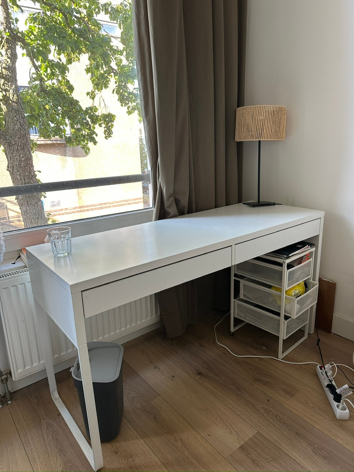 Ikea micke bureau/desk, Ophalen, Met lades, Gebruikt, Spaanplaat of MDF