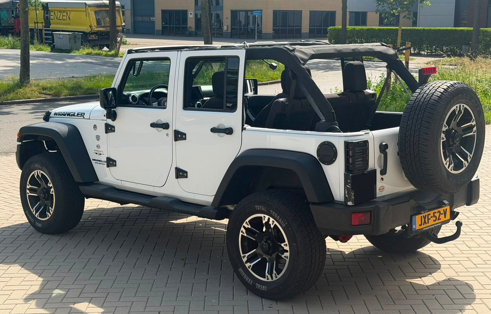 ‼️JEEP WRANGLER JK 3.6 V6 SAHARA 284PK TREKGEWICHT 3500KG‼️, Auto's, Jeep, Automaat, Stof, Wit, Bedrijf
