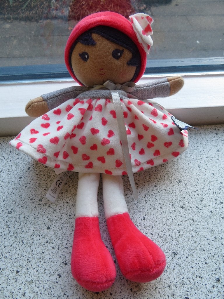 Lief popje merk Kaloo zacht velours rood mutsje voetjes, Ophalen of Verzenden, Zo goed als nieuw, Overige typen, Wasbaar