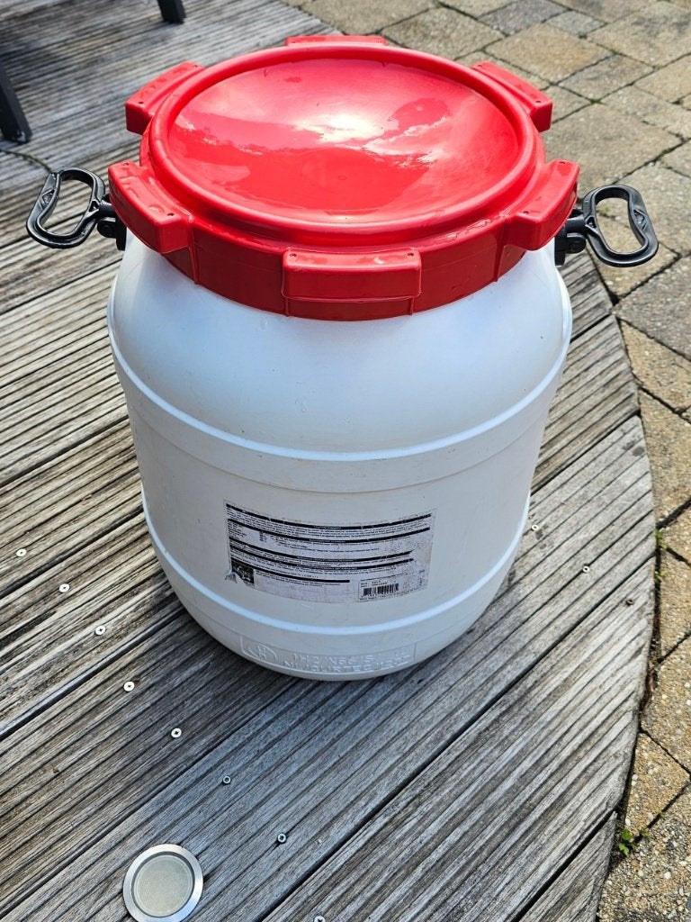 CURTEC (voer)ton 55 liter, Ophalen