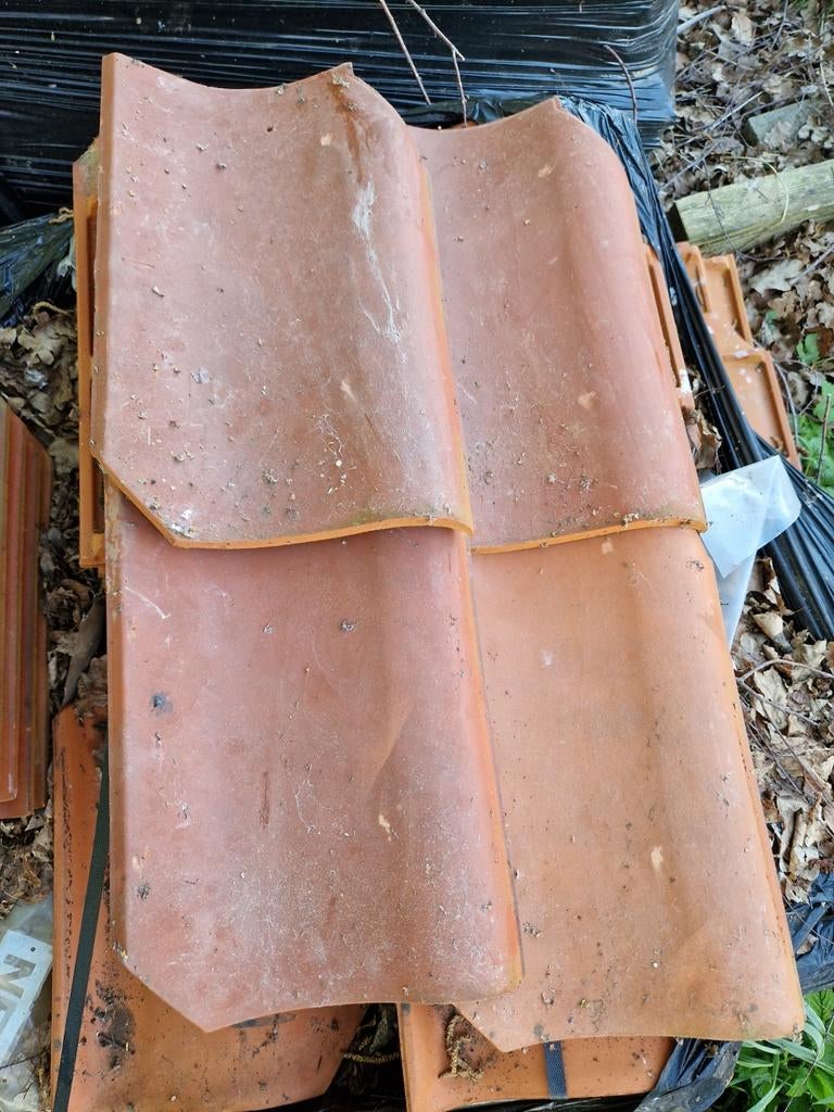 Te koop! Nieuwe dakpannen 225 stuks, Ophalen, Steen of Klei, Nieuw, 15 m² of meer