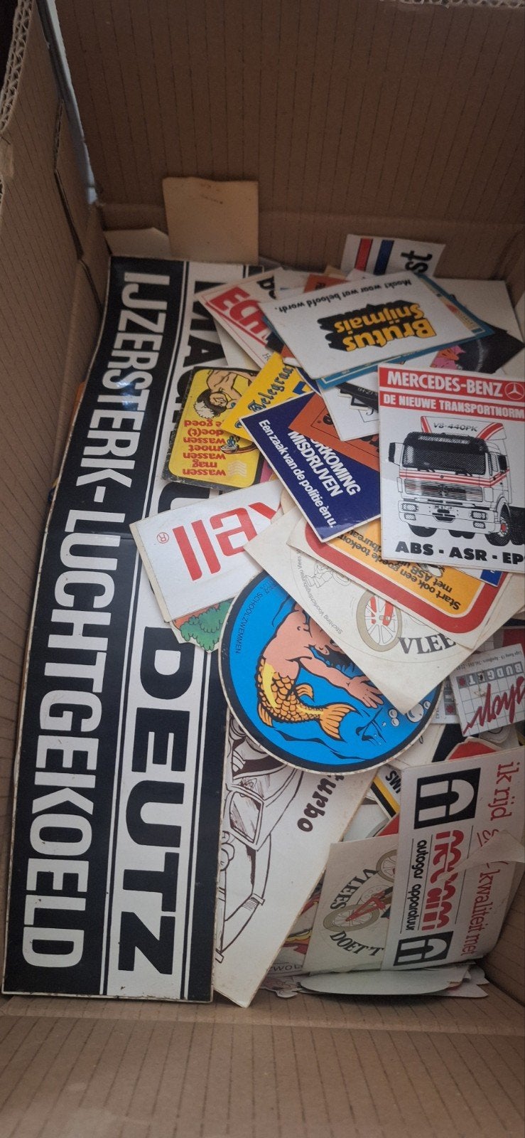doos stickers div auto bedrijven 9kilo, Ophalen of Verzenden, Gebruikt, Auto of Motor