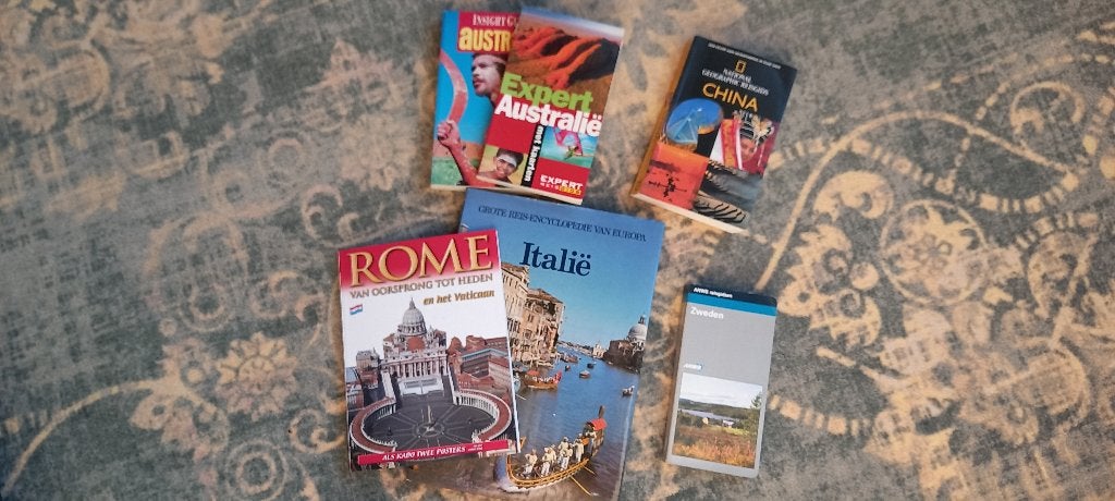 11 reisgidsen, Boeken, Europa, Reisgids of -boek, Ophalen, Gelezen