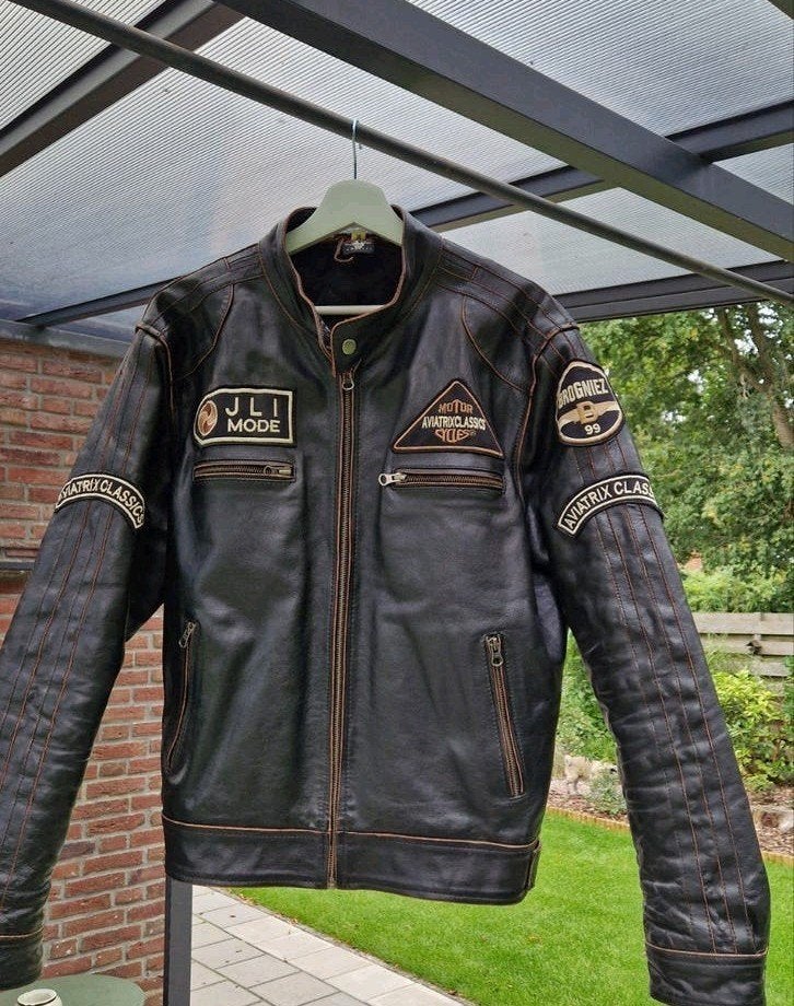 Bruin leren jack jas Dirty 1962 Apparel mt M, div. patches, Bruin, Maat 48/50 (M), Ophalen of Verzenden, Zo goed als nieuw