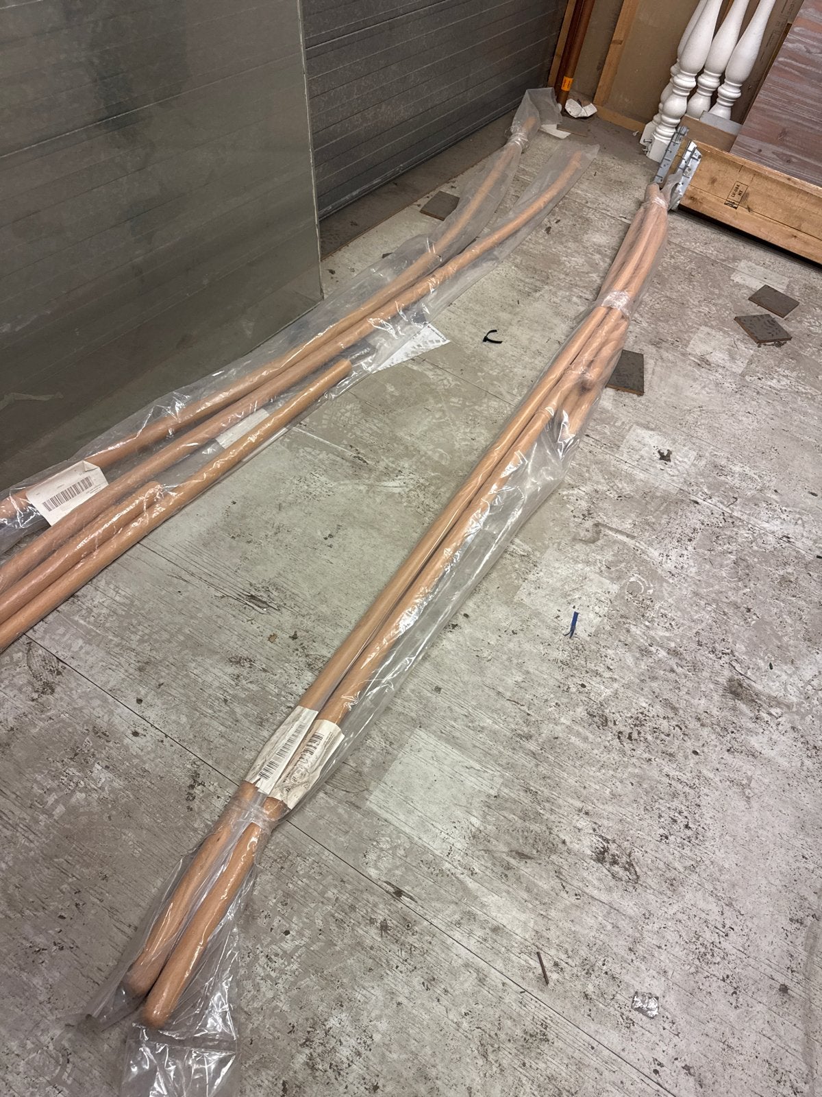 Nieuwe houten trapleuningen, ongebruikt, Ophalen of Verzenden, Nieuw, 2 tot 4 meter