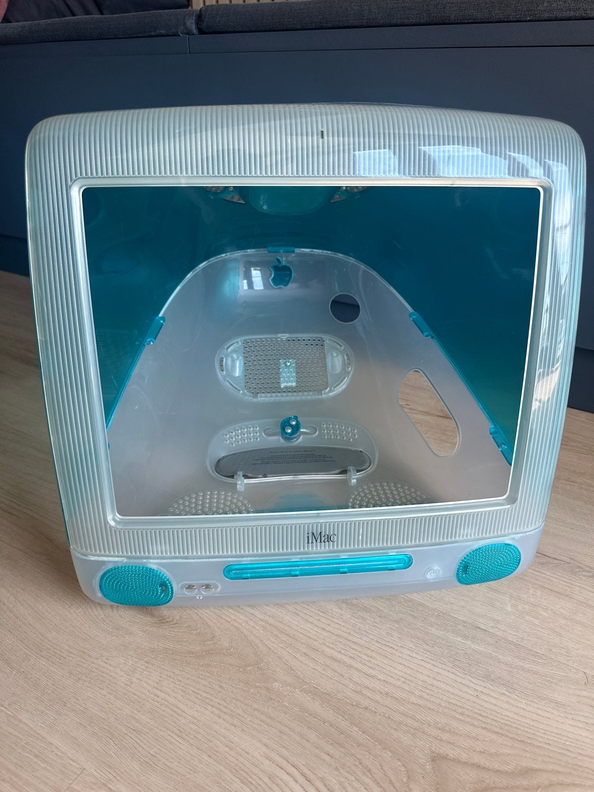 Vintage Apple iMac G3 (leeg) - Uniek Decoratiestuk, Computers en Software, Apple Desktops, Ophalen, Minder dan 4 GB, IMac, Niet werkend