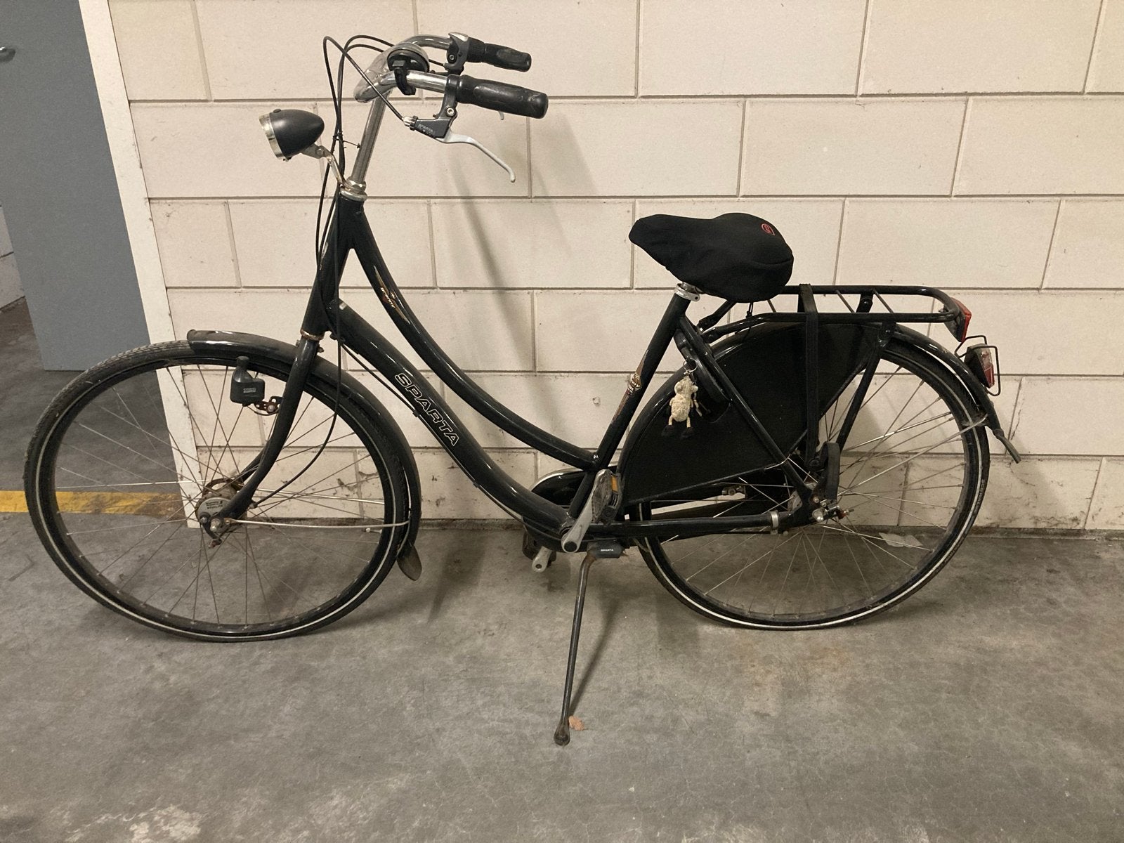 Opknap omafiets - Achterband lek, Ophalen, Handrem, Trommelrem, 53 tot 56 cm