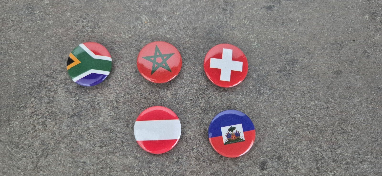 Wk buttons dekamarkt, Ophalen of Verzenden