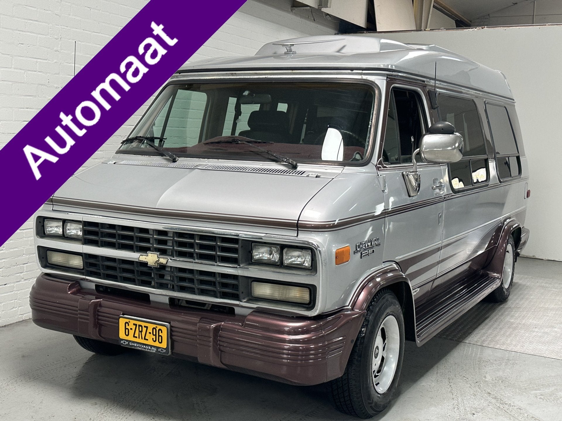 Chevrolet CHEVY VAN 20 CAMPER BUS 5.7 V8 (bj 1995), Buscamper of Camperbus, Bedrijf, Info@neefoccasions.nl, Neef Occasions B.V.