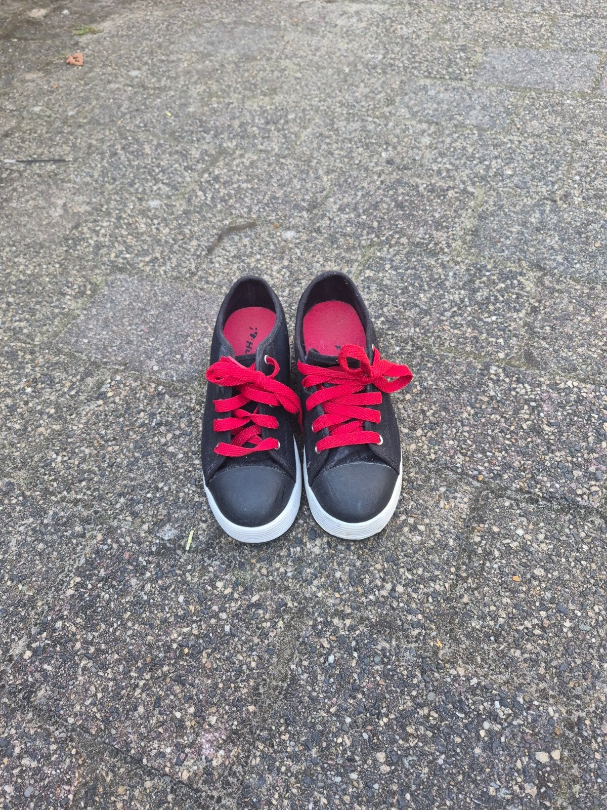 Heelys rolschoenen maat 35 - Zwart met rode veters, Ophalen of Verzenden, Gebruikt, Overige typen, Heelys