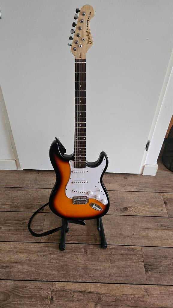 1 x Fazley FST118 Sunburst elektrische gitaar, Ophalen, Solid body, Overige merken