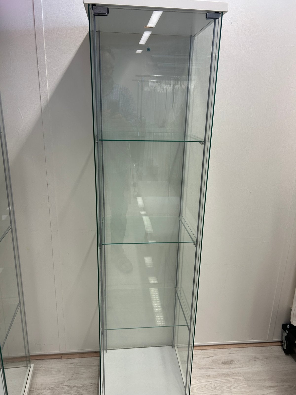 Vitrinekast, Ophalen of Verzenden, Zo goed als nieuw, 25 tot 50 cm, Minder dan 50 cm