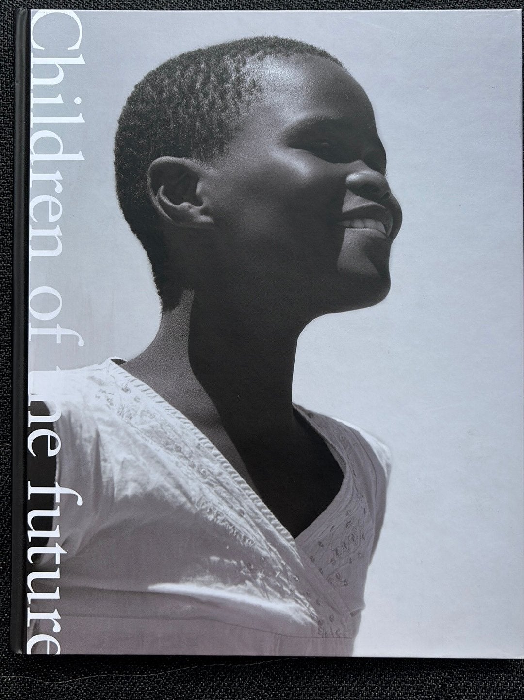 Boek Afrika - Children of the future - Sabina van Stralen, Boeken, Ophalen of Verzenden, Nieuw, Fotografen