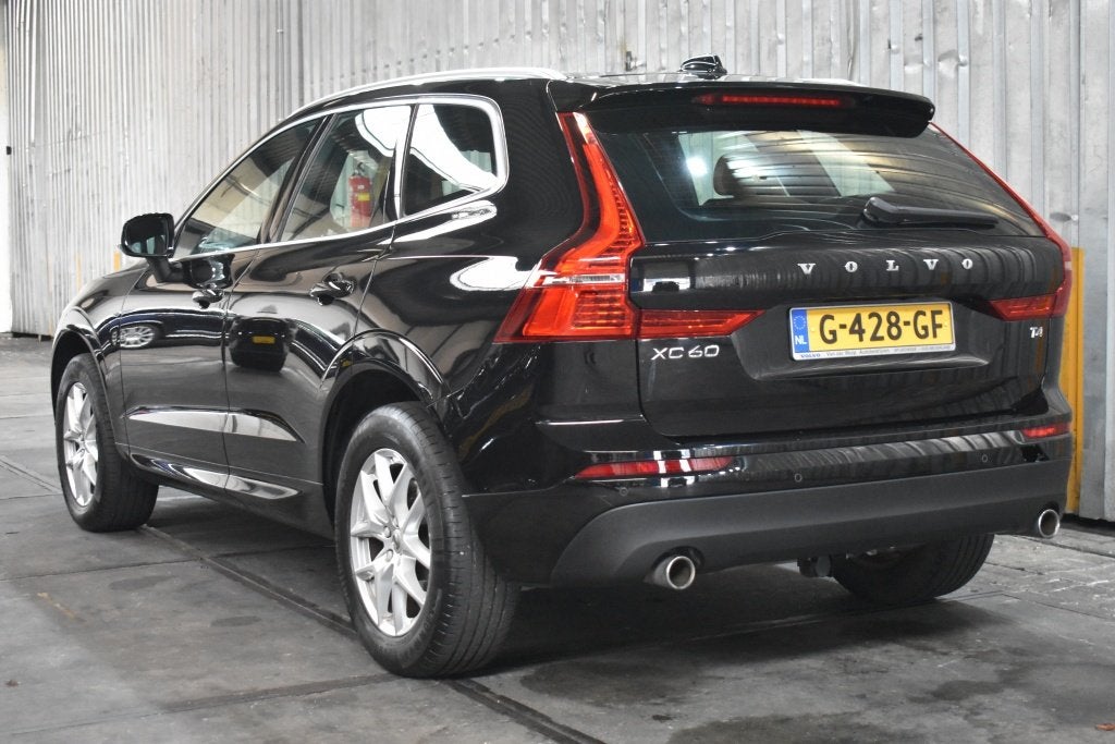 Volvo XC60 T4 190PK Momentum | Leder | Navi | Cruise Control, Auto's, 12 maanden, Gebruikt, Euro 6, 4 cilinders