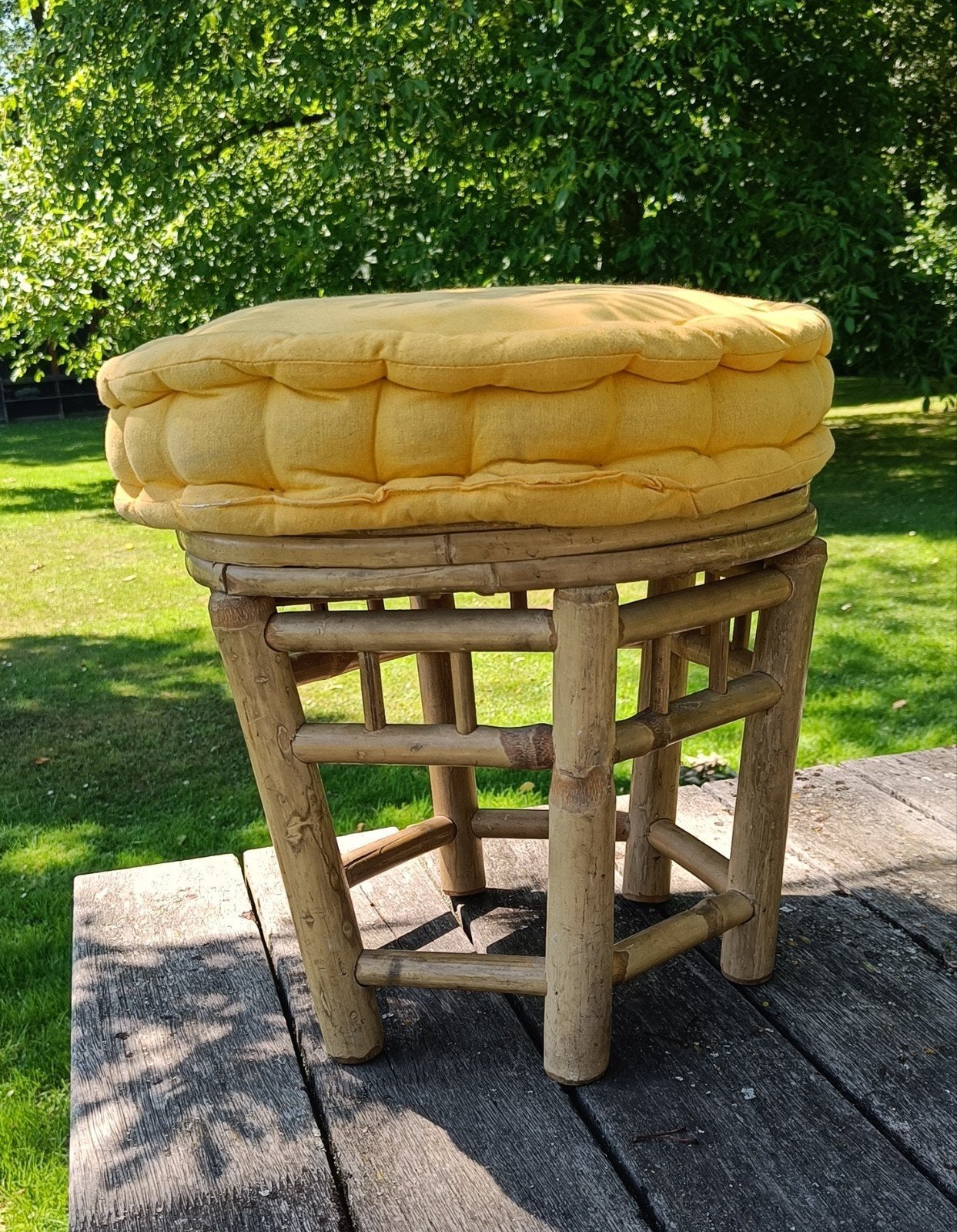 Bamboe krukje met geel kussen - 33cm hoog, 40cm diameter, Minder dan 50 cm, Gebruikt, Rond, Minder dan 50 cm