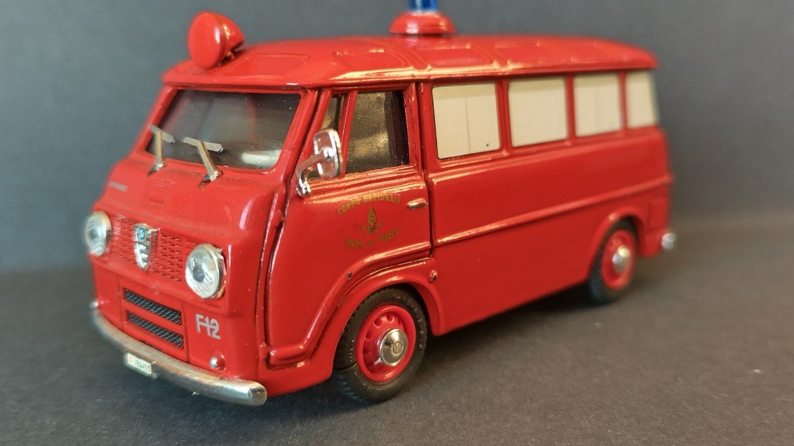 Alfa Romeo F12  Ambulance Vigli de Fueco  1:43 Off 43 Pol, Overige merken, Auto, Verzenden, .