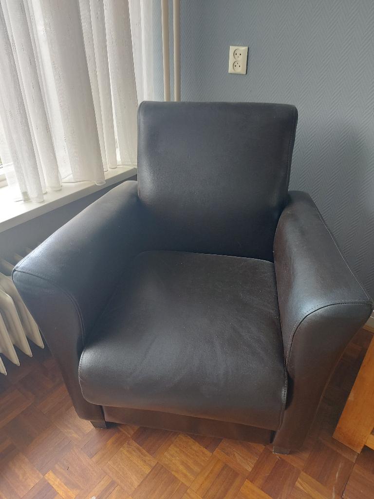 Fauteuil bruin kunstleer, Ophalen, Gebruikt, 75 tot 100 cm, 50 tot 75 cm