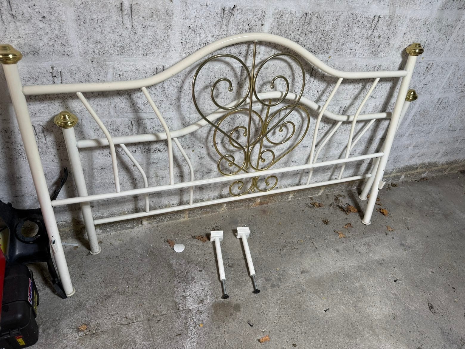 Bed frame, Ophalen