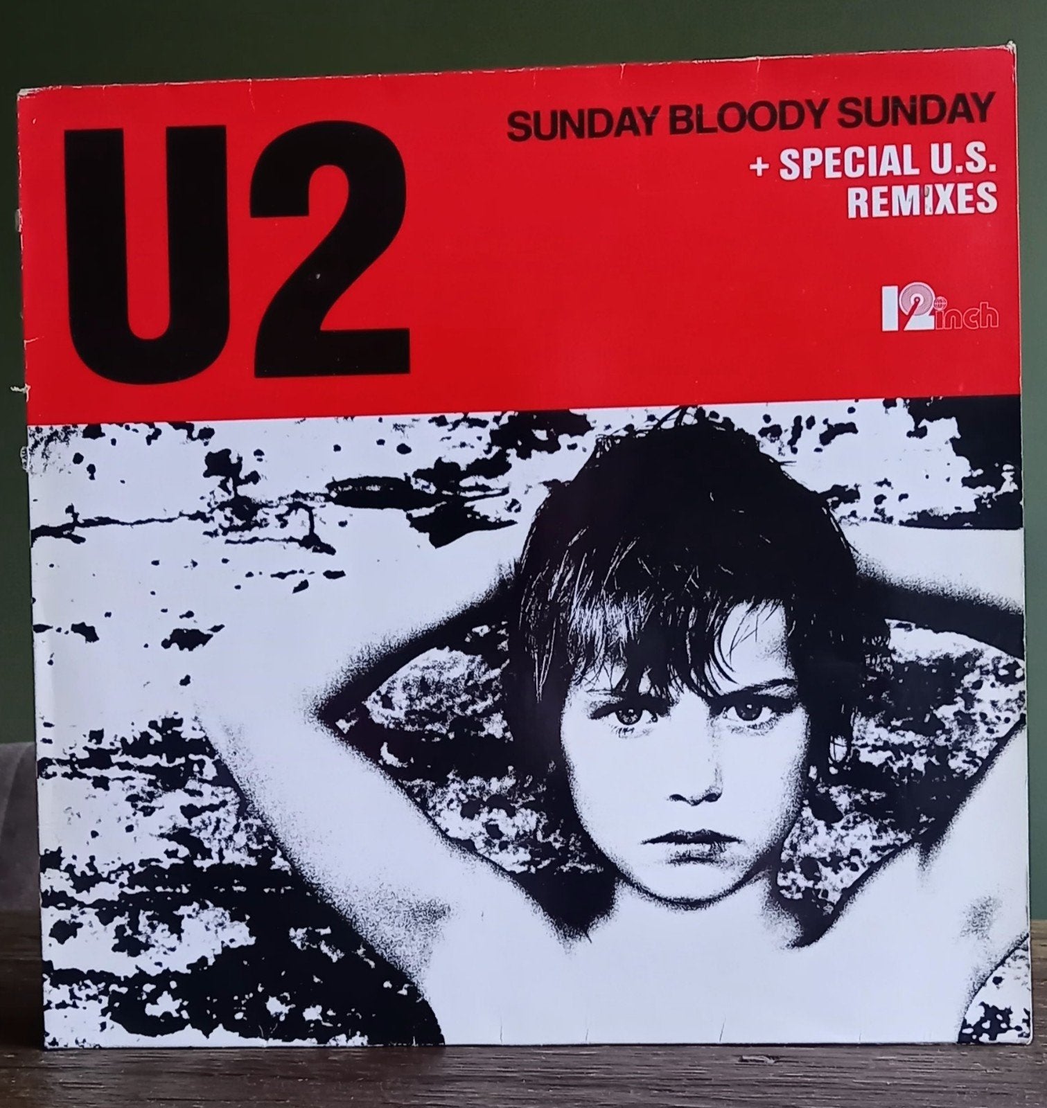 Maxi single  U2, sunday bloody sunday '83, Ophalen of Verzenden, Gebruikt, 12 inch, Poprock