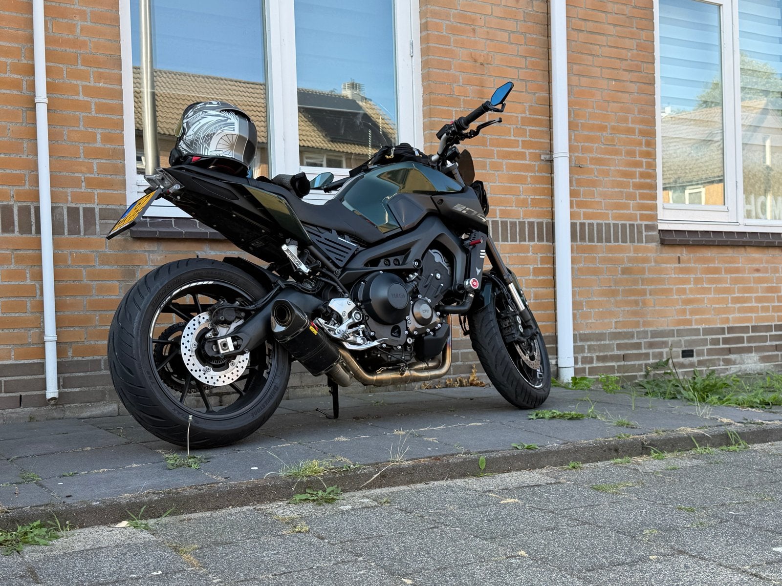 Yamaha MT-09 met Akrapovic uitlaat en Barracuda details, Motoren, Motoren | Yamaha, Sportuitlaat, Motorrijbewijs A, Gebruikt, 3 cilinders
