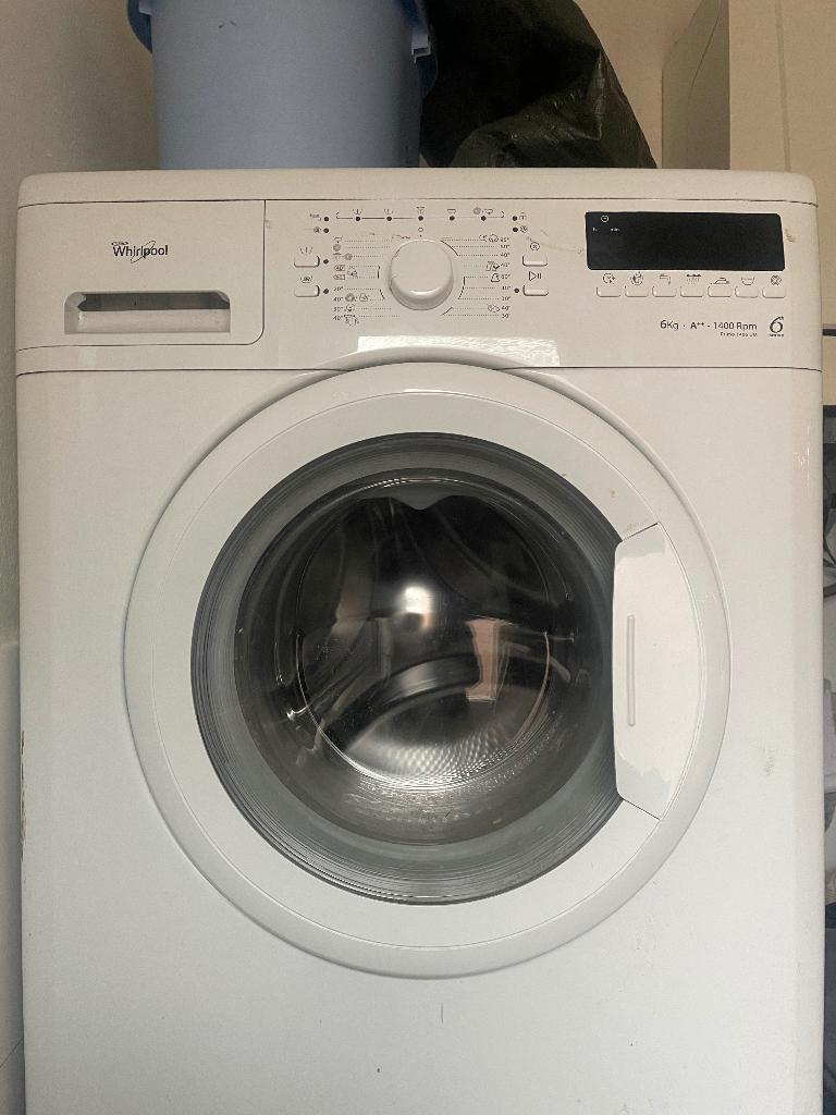 Wasmachine whirlpool te. Koop goed werkend, Witgoed en Apparatuur, Wasmachines, Ophalen, Gebruikt, 85 tot 90 cm, 1200 tot 1600 toeren