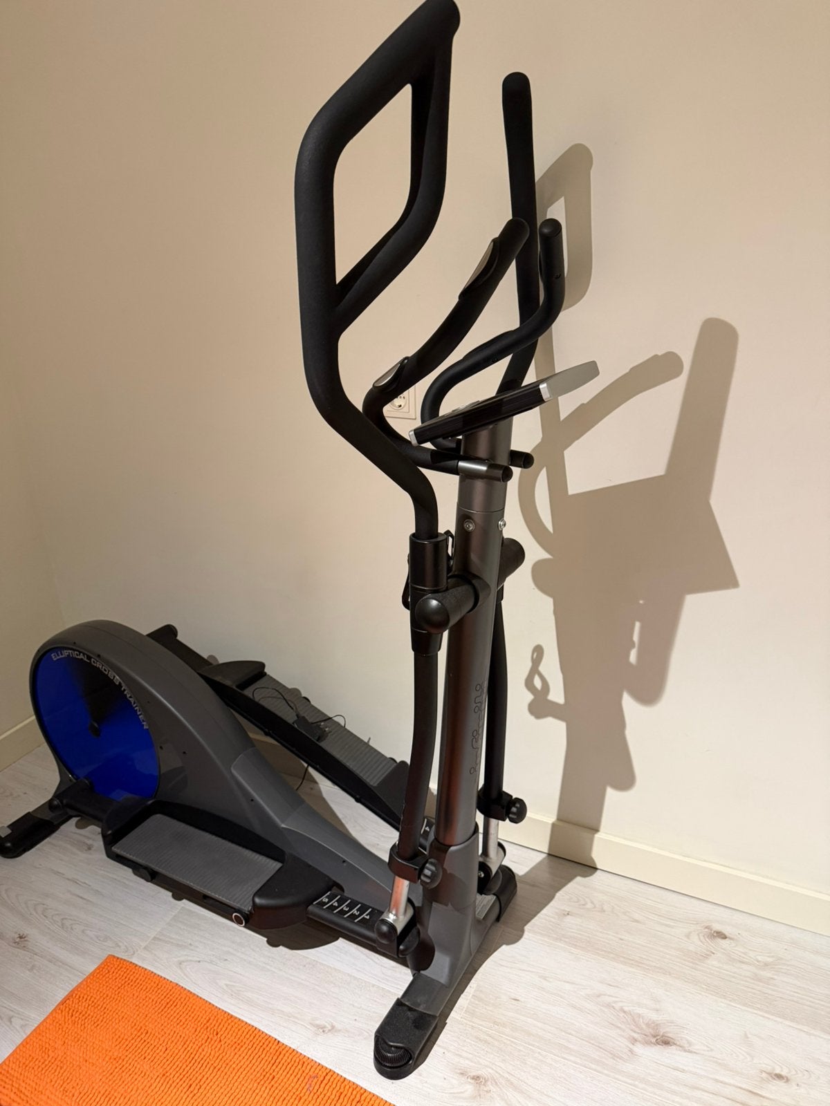 Infiniti hometrainer, Ophalen, Zo goed als nieuw, Hometrainer