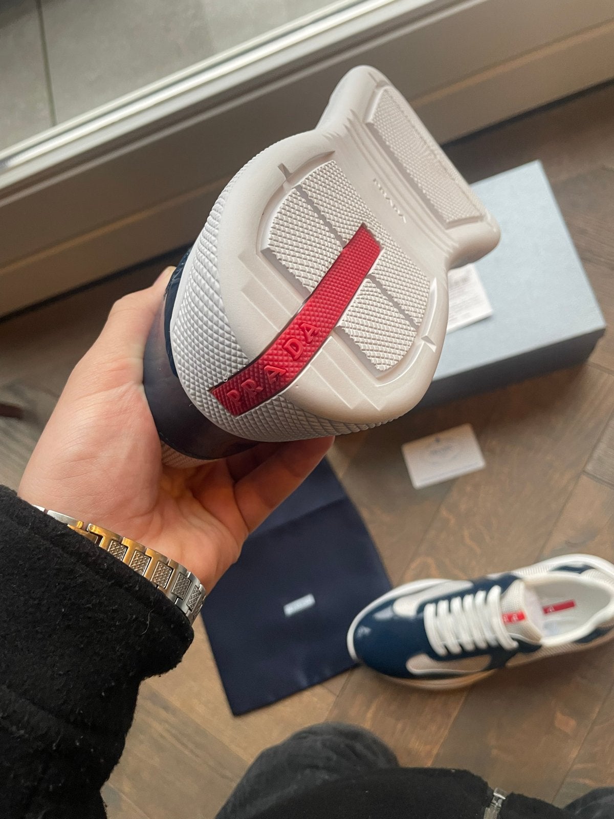 Prada Sneakers - Nieuw met doos en bon, Ophalen of Verzenden, Nieuw, Blauw, Sneakers of Gympen
