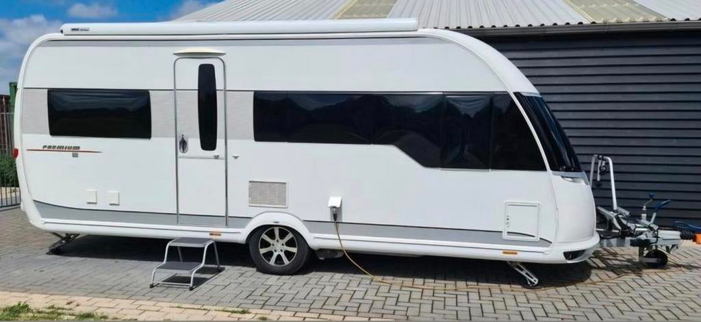 Hobby 540 UFE Premium - Luxe en Compleet met Voortent, Fietsenrek, Rondzit, Hobby, Particulier