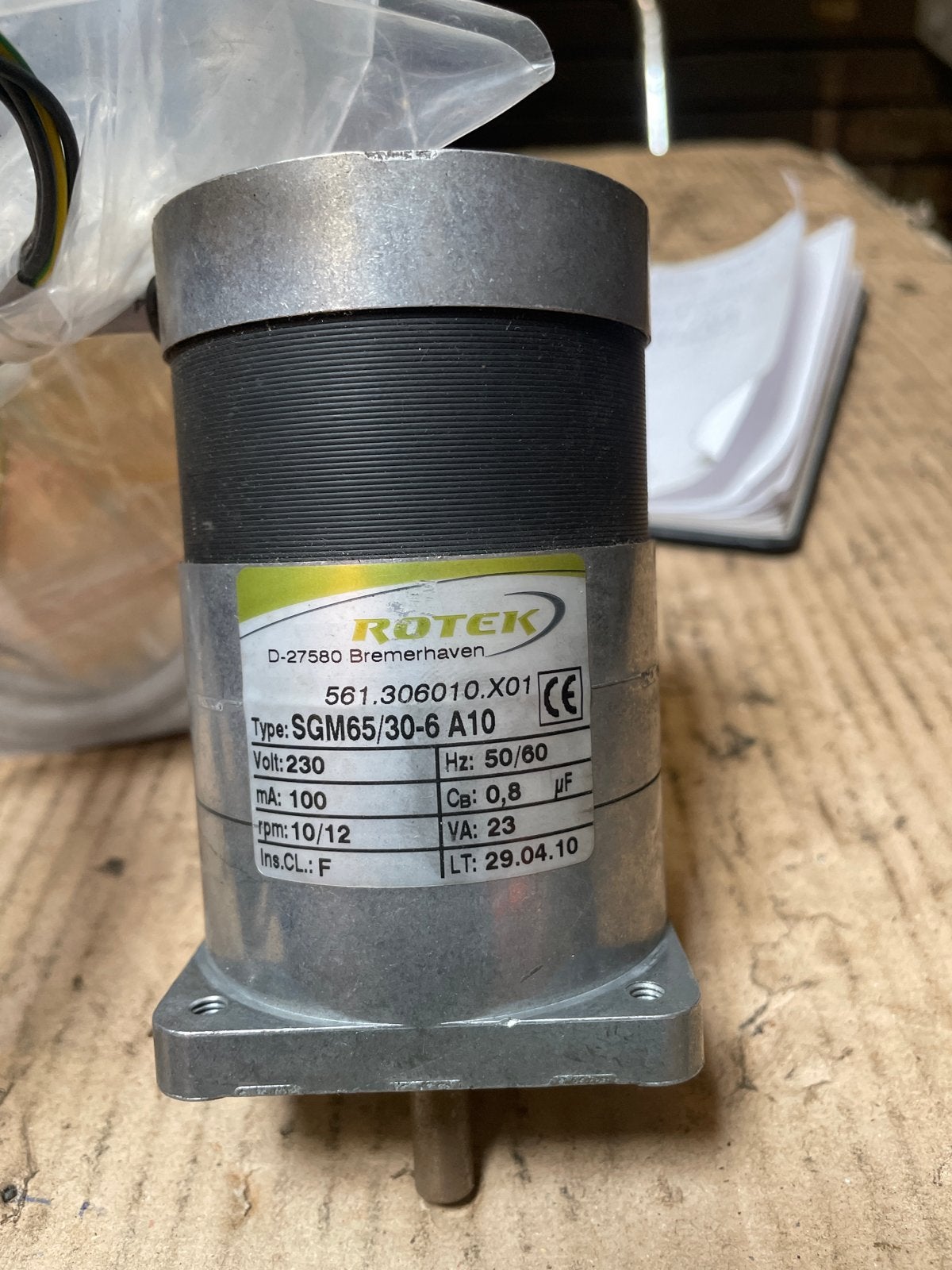 Rotek SGM65/30-6 A10 Elektromotor 230V 100mA 10/12 rpm, Doe-het-zelf en Verbouw, Motoren, Ophalen, Zo goed als nieuw, Elektromotor