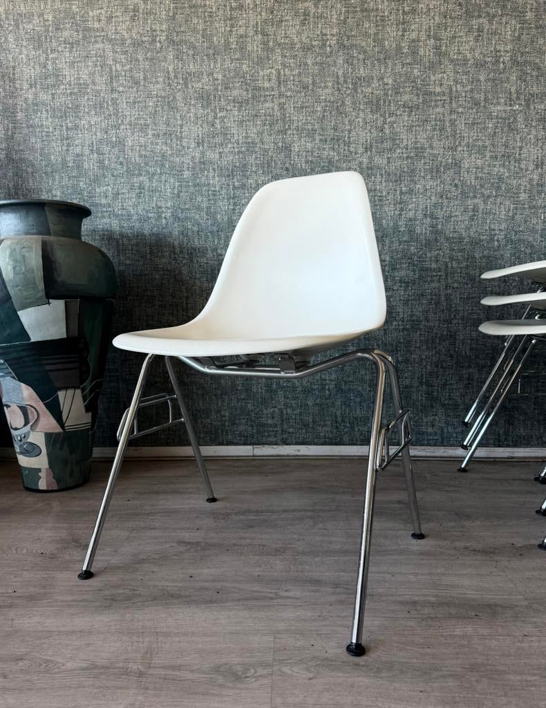 8 Vitra Eames Plastic Side Chair RE DSS, Charles & Ray Eames, Huis en Inrichting, Gebruikt, -, Wit, -