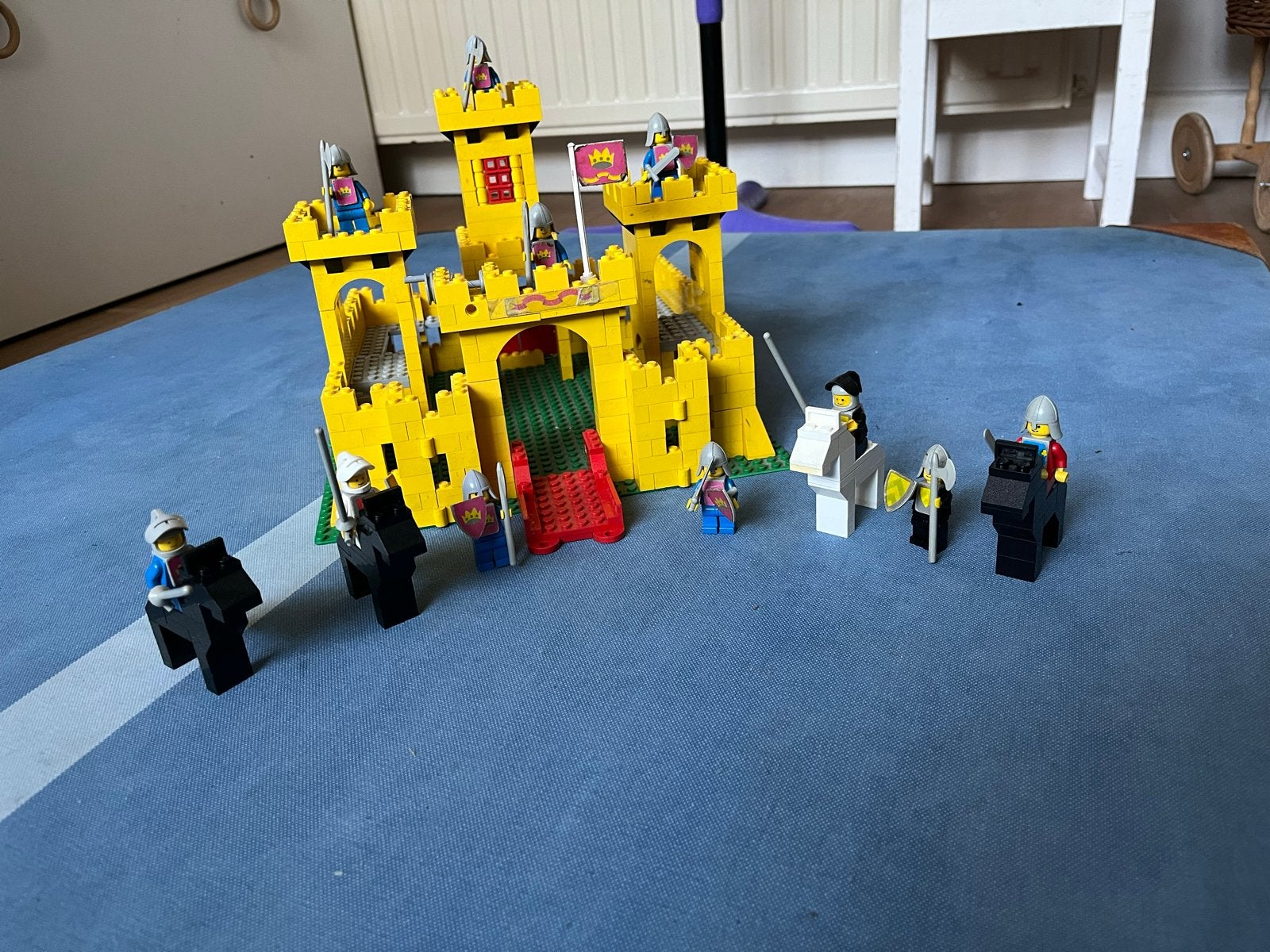 Vintage LEGO Kasteel 375 met ridders en handleiding, Ophalen of Verzenden, Gebruikt, Overige merken