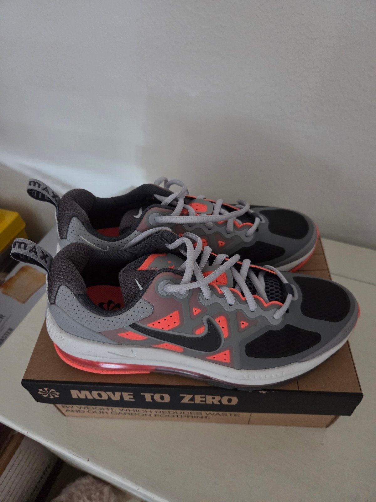 Nike sneakers, Ophalen, Zo goed als nieuw, Overige kleuren