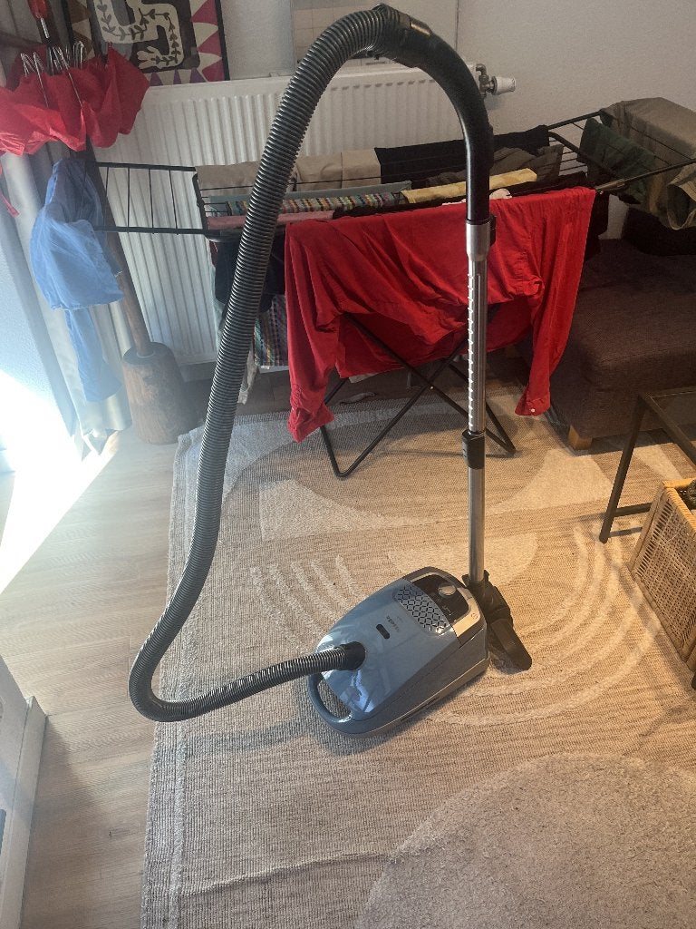 Miele Guard S1 - Nordic Blue, Zo goed als nieuw, Miele, Sledestofzuiger, Minder dan 1200 watt